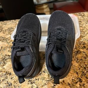 Puma toddler size 9 mesh slip on comfortable sneakers